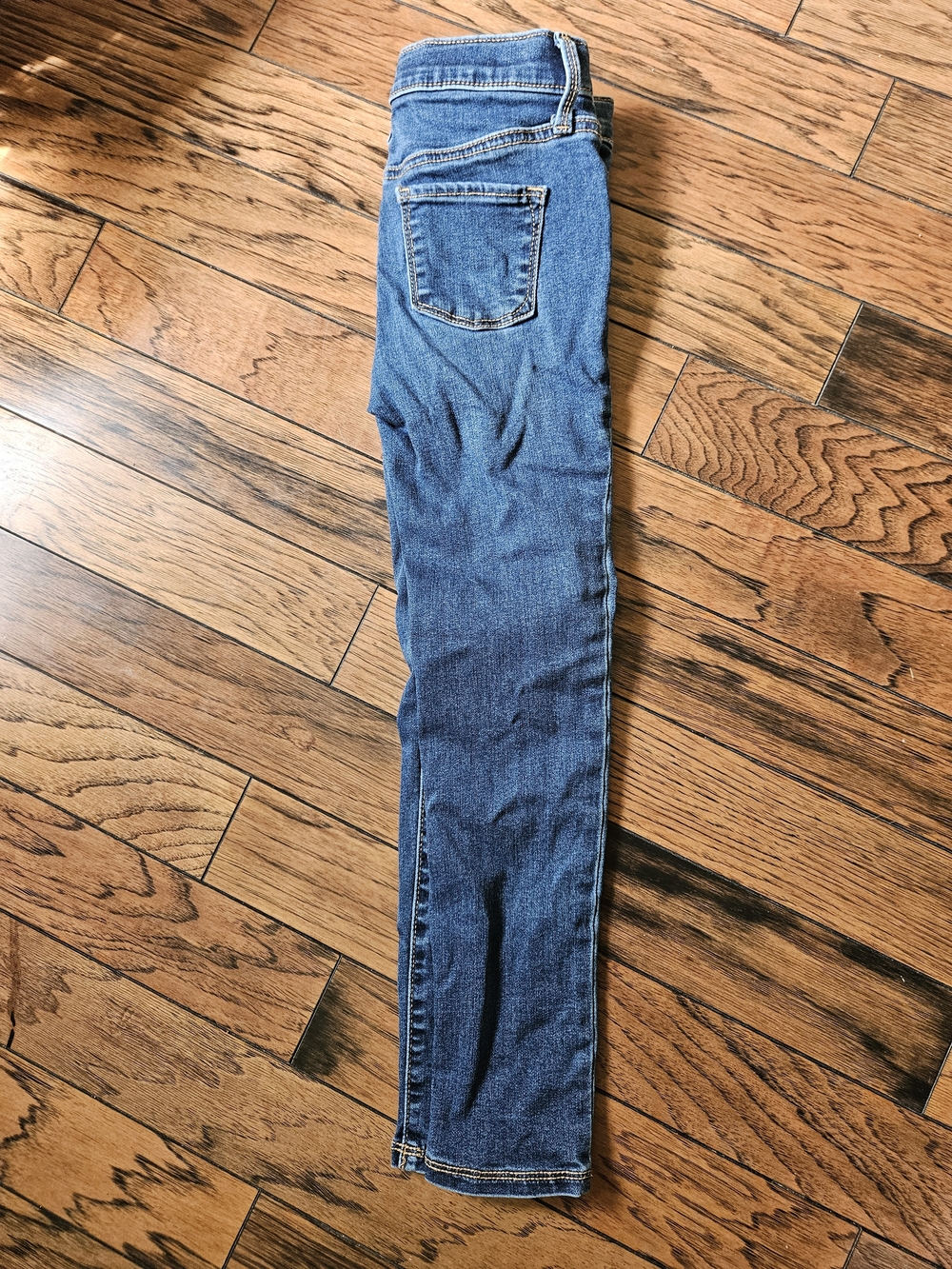 Old Navy Girl's Skinny Jeans in Blue Denim